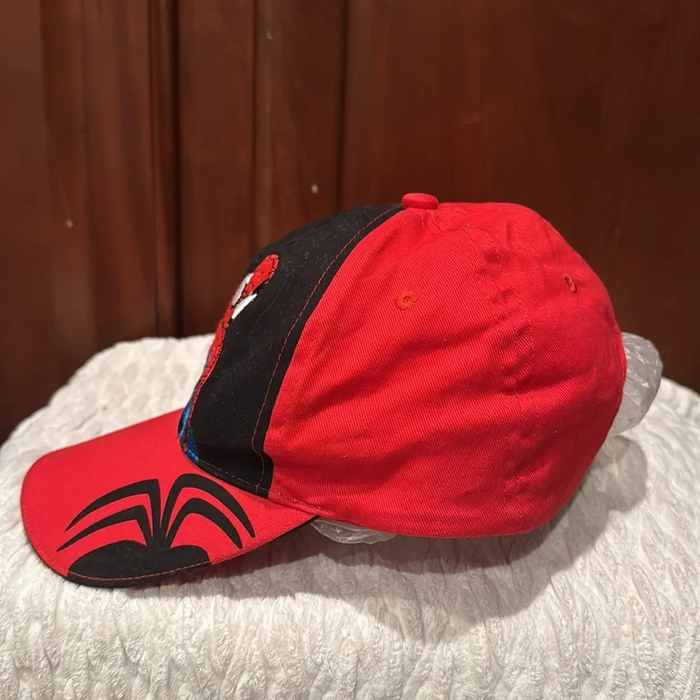 Marvel Spider Man embroidered red adjustable ball Cap nwot